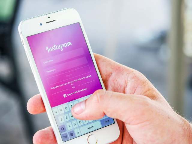 Things to Know & Factors to Consider Before Opting Buying Instagram Followers